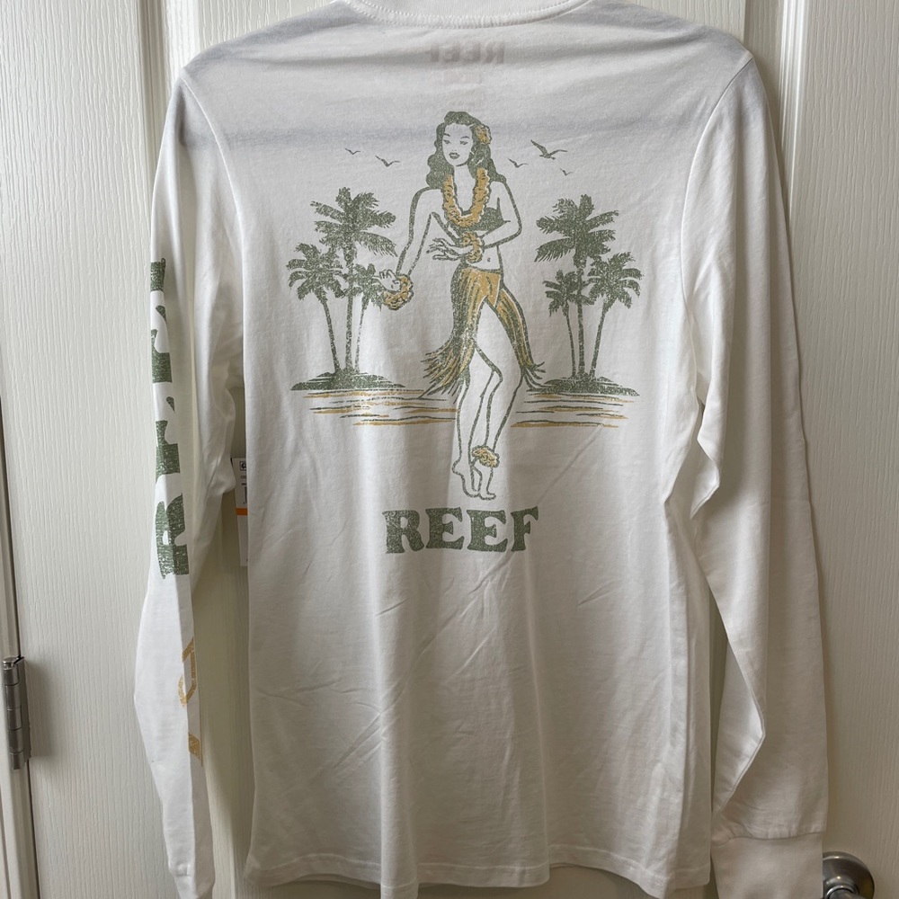 NWT men’s Reef Cocos LS graphic long sleeve tee in Marshmallow sz small & large.